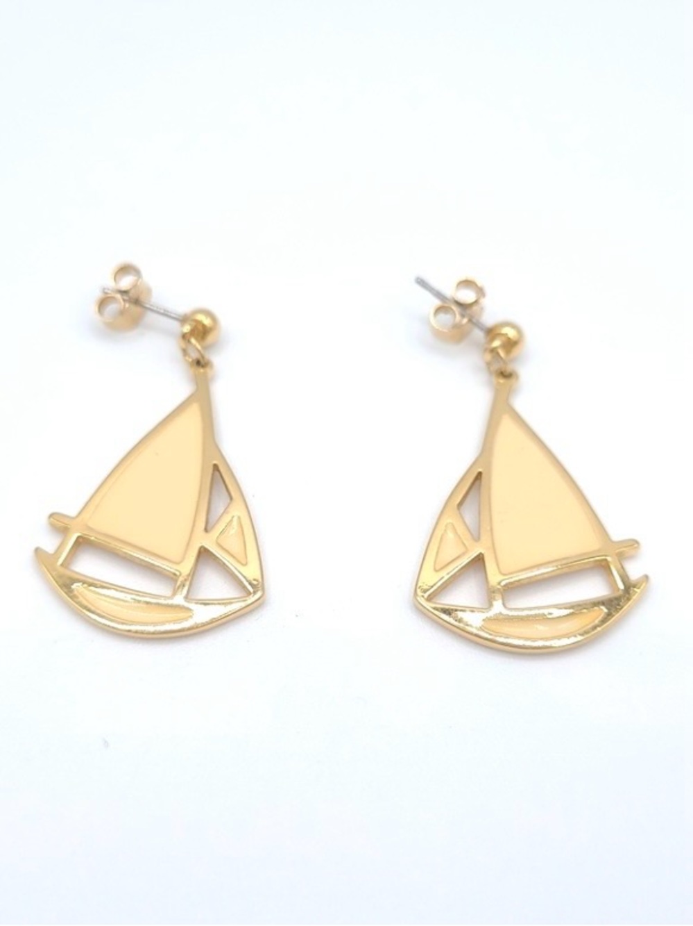 Gold Tone Sailboat Earrings Nautical Enamel Dangle Coastal Cute